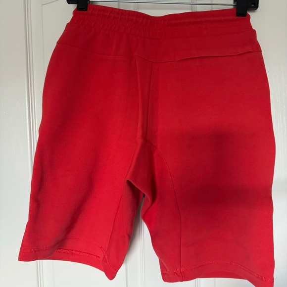 Nike Tech Fleece Shorts - Picture 5 of 7